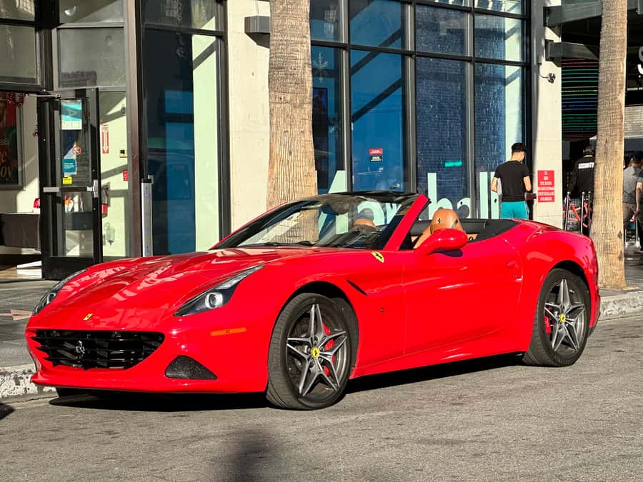 20 Min Ferrari tour in Hollywood (Drive or Be driven) - Passing the Sunset Strip