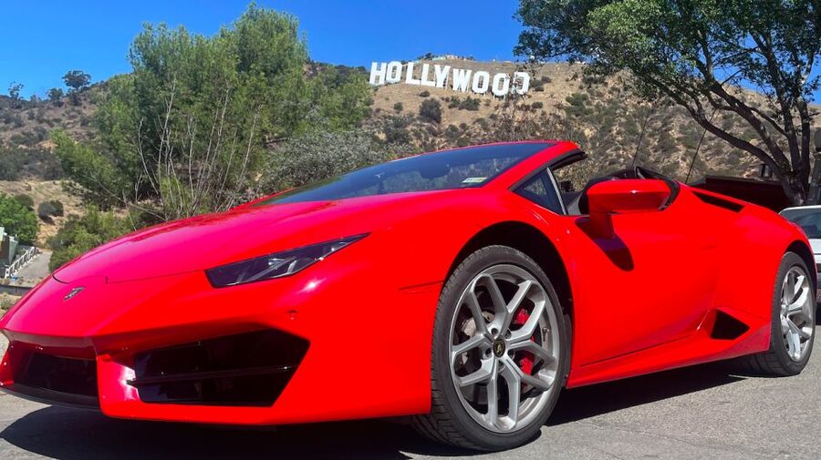 20 Min Lamborghini tour in Hollywood (Drive or be driven) - Key points at a glance