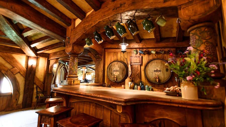 Auckland: Hobbiton, Waitomo Caves, and Rotorua 1-Way Tour - Why this Auckland to Rotorua route works