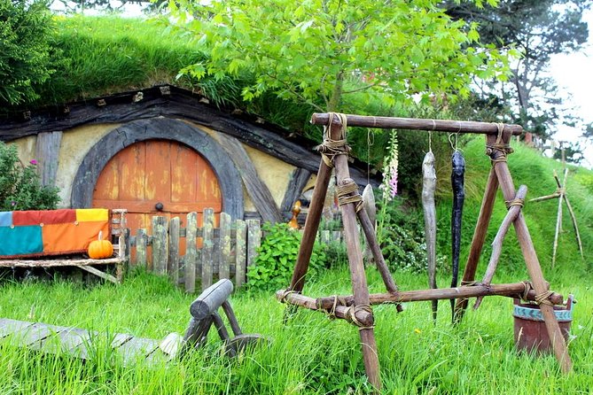 Auckland to Hobbiton Movie Set Private Tour - Why the Waikato setting matters