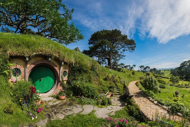 Auckland to Hobbiton Movie Set Private Tour - The day’s rhythm and its limits