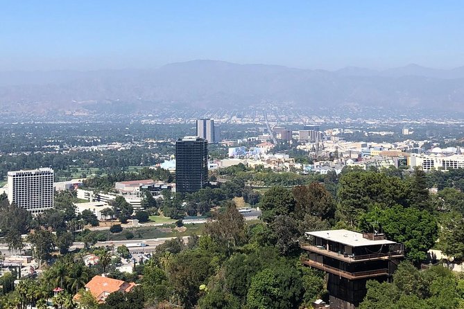Authentic 3-Hour Hollywood to Beverly Hills Tour - Famous hotels and homes across the city