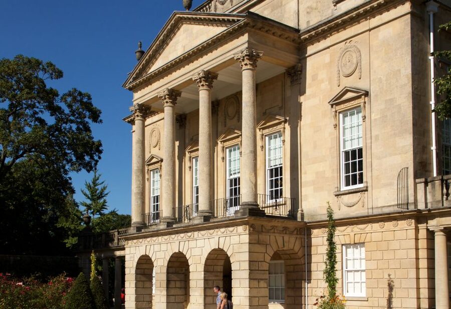 Bath: Bridgerton Filming Locations Walking Tour with Music - Guildhall and the city’s formal side