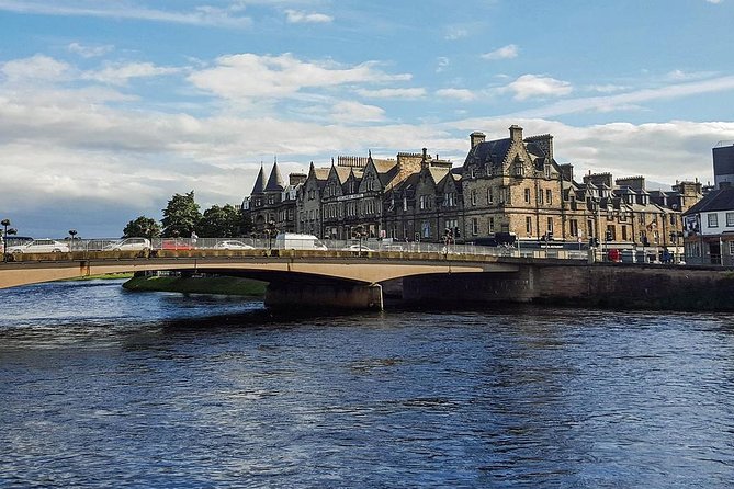 Cawdor Castle, Inverness, Culloden, Outlander and Loch Ness Tour - Clava Cairns and the Outlander Connection
