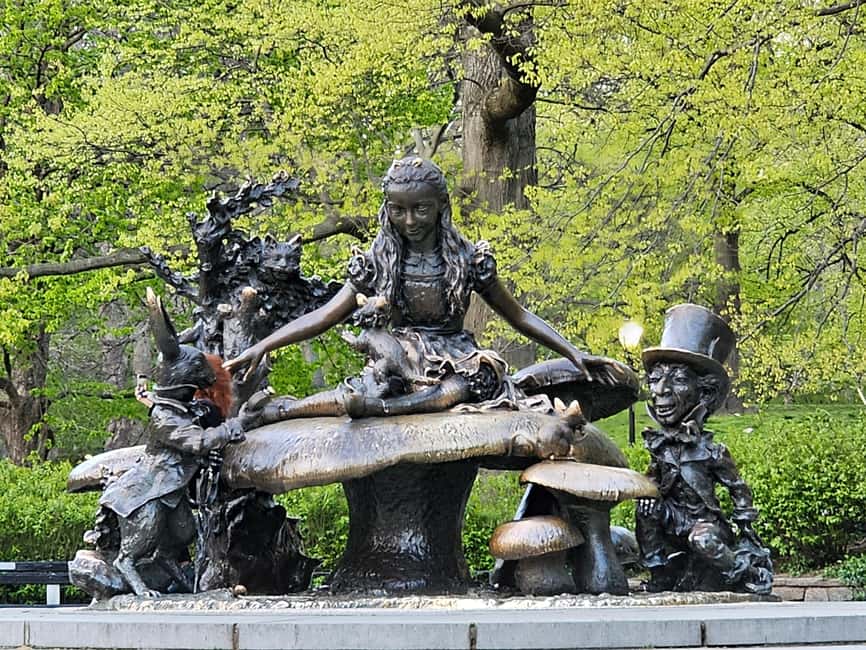 Central Park, NY: Nature, Architecture and Movie Scenes Tour - From the Plaza Hotel to the pigeon lady arch