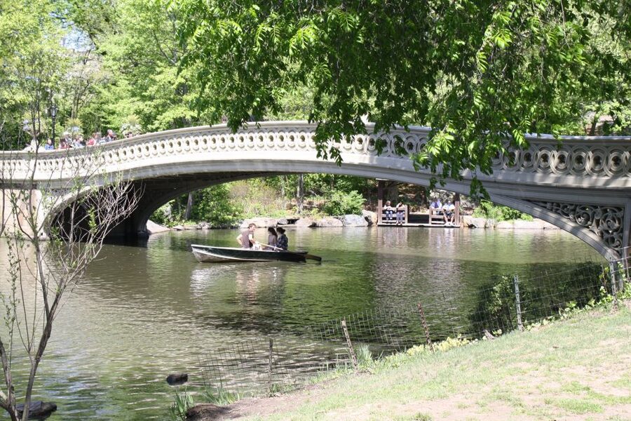 Central Park TV & Movie Sites Walking Tour - NYC - The Carousel, Ghostbusters, and familiar park corners