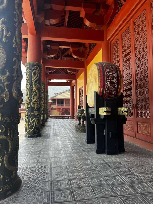 China Hollywood and Yiwu-the offline Temu commercial heaven - Ming and Qing Palace recreates imperial Beijing