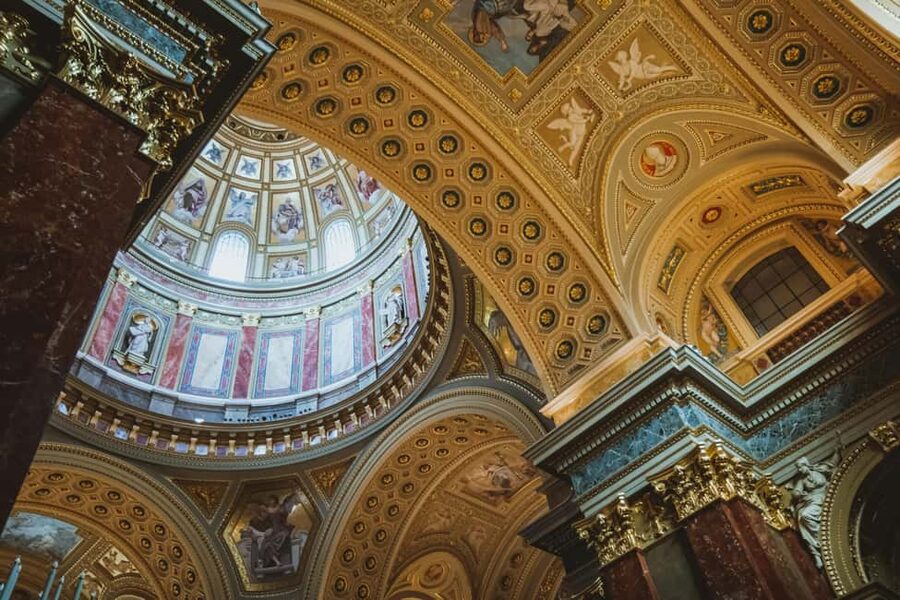 Cinematic & Classical Organ Experience in Historic Church - A pipe organ with more than one voice