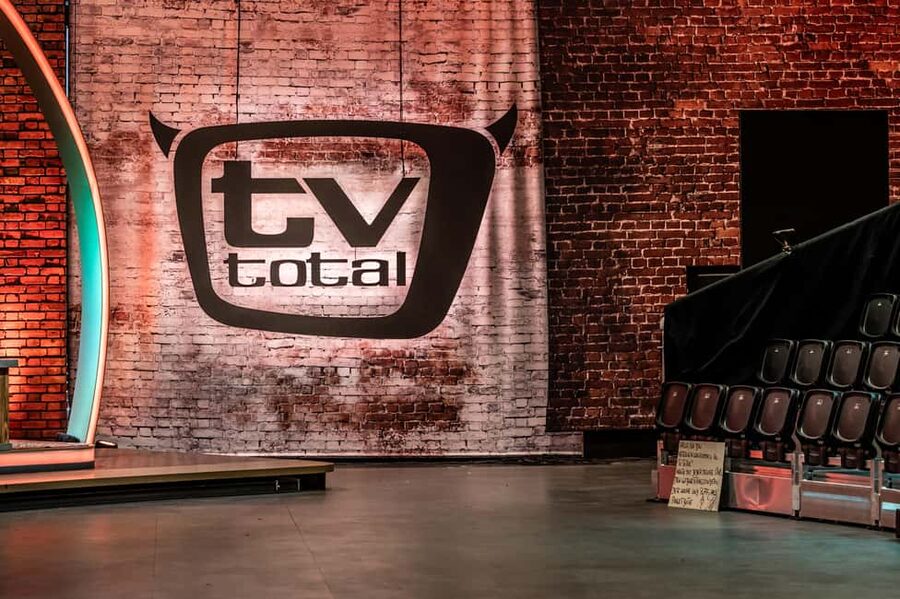 Cologne: 1-hour TV studio tour - A look behind the scenes - Inside Cologne-Mülheim’s television world
