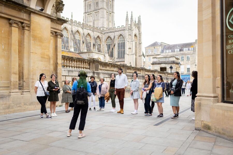 Discover Bath and Bridgerton with Music - Music, headphones, and the feel of the walk