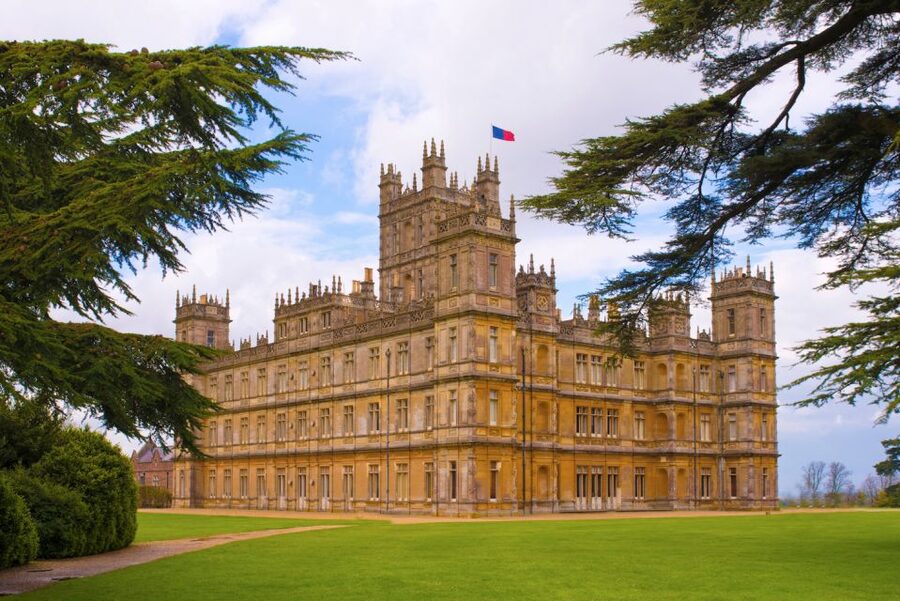 Downton Abbey Filming Locations & Highclere Castle Tour - Should you book this tour?