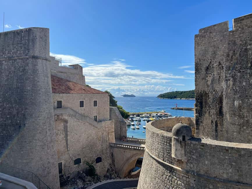 Dubrovnik: Game of Thrones & City Walls Walking Tour - How the guides shape the walk