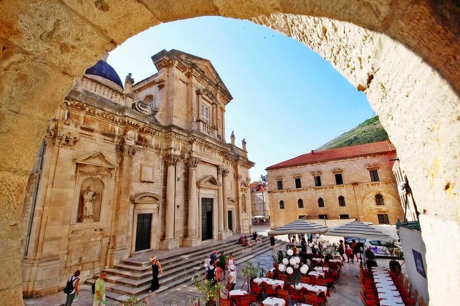 Dubrovnik: Game of Thrones Tour & Optional Lokrum Island - Starting at Nautika and climbing Fort Lovrijenac