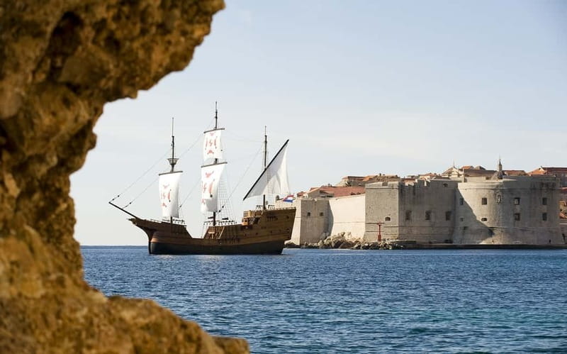 Dubrovnik: Karaka - Game of Thrones Cruise & Walking Tour - The 45-minute cruise toward Dubrovnik