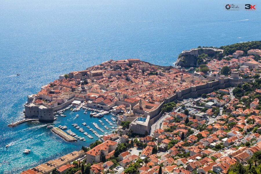 Dubrovnik: Legendary Game of Thrones Walking Tour - Stradun and the Walk of Shame