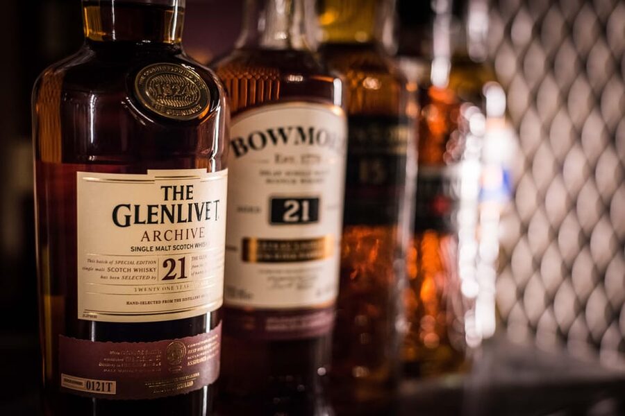 Edinburgh: Harry Potter Guided Tour With A Whisky Tasting - Starting outside Tron Kirk on the Royal Mile
