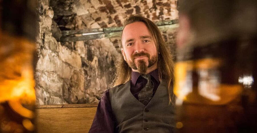 Edinburgh: Harry Potter Guided Tour With A Whisky Tasting - A spooky graveyard and the route to Victoria Street