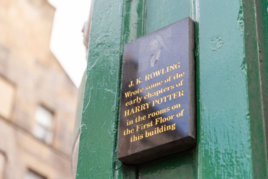 Edinburgh: Harry Potter Magical Guided Walking Tour - The Royal Mile and Rowling’s golden handprints