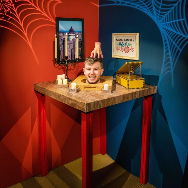Edinburgh: Harry Potter Tour & Amazing Illusions Experience - What the $78 price really covers