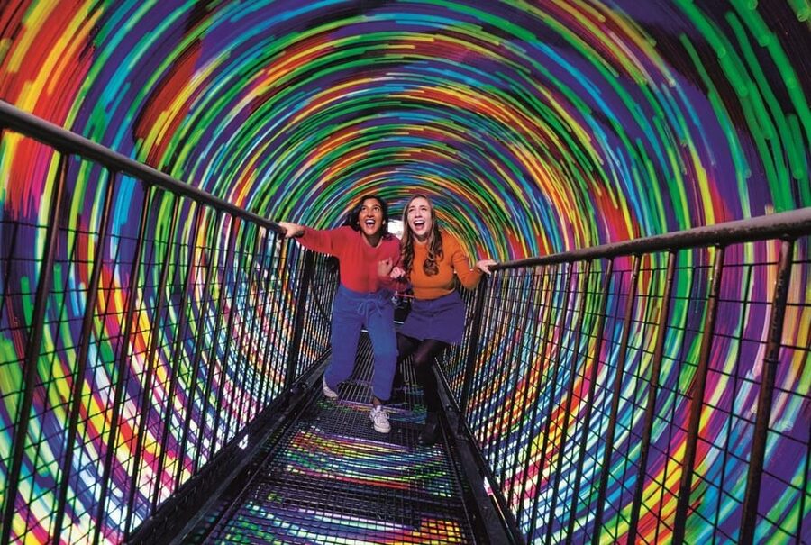 Edinburgh: Harry Potter Tour & Amazing Illusions Experience - Walking conditions, timing, and what to bring