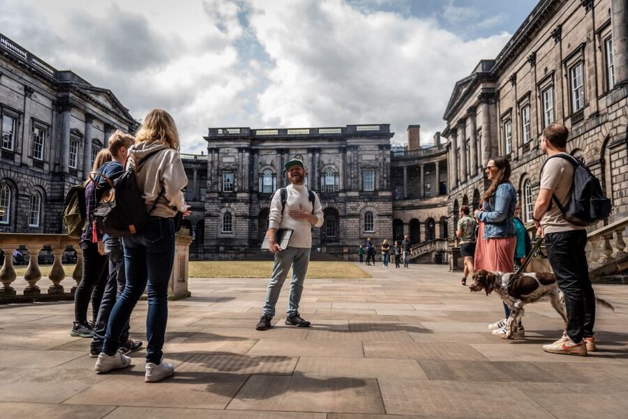 Edinburgh: Harry Potter Walking Tour and Whisky Tasting - Waverley Station and Edinburgh’s changing city
