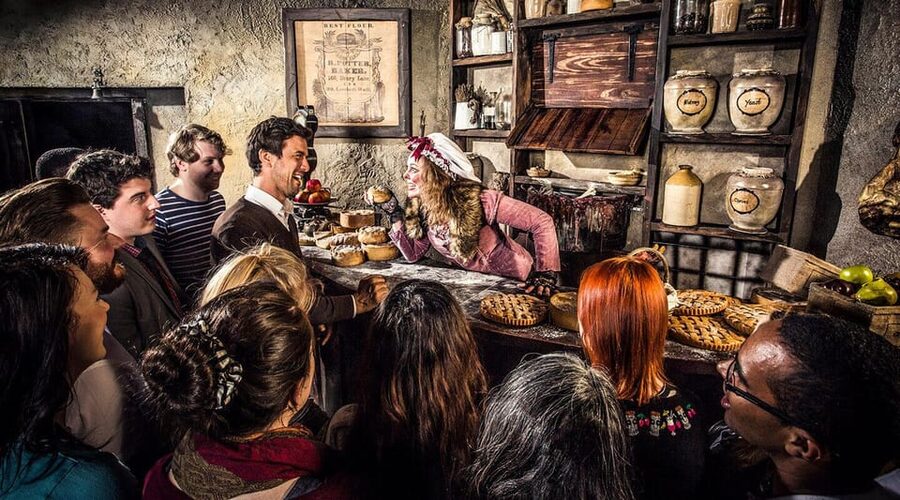 Edinburgh: Harry Potter Walking Tour with Dungeon Entry - Old College and the university’s gothic mood