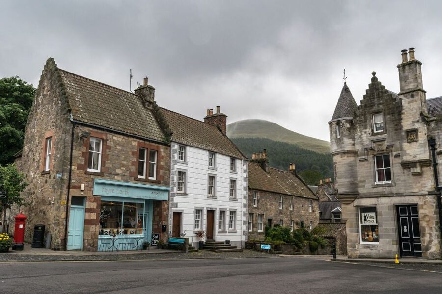 Edinburgh: "Outlander" Filming Locations Guided Tour - Culross, the village behind Cranesmuir