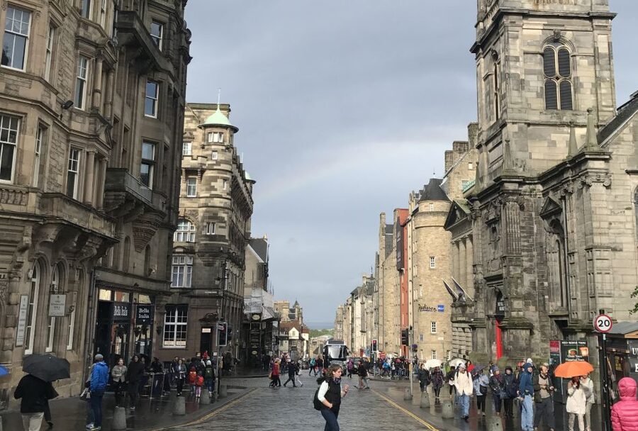 Edinburgh: Outlander Series and Jacobites Walking Tour - Bakehouse Close and the Outlander connection