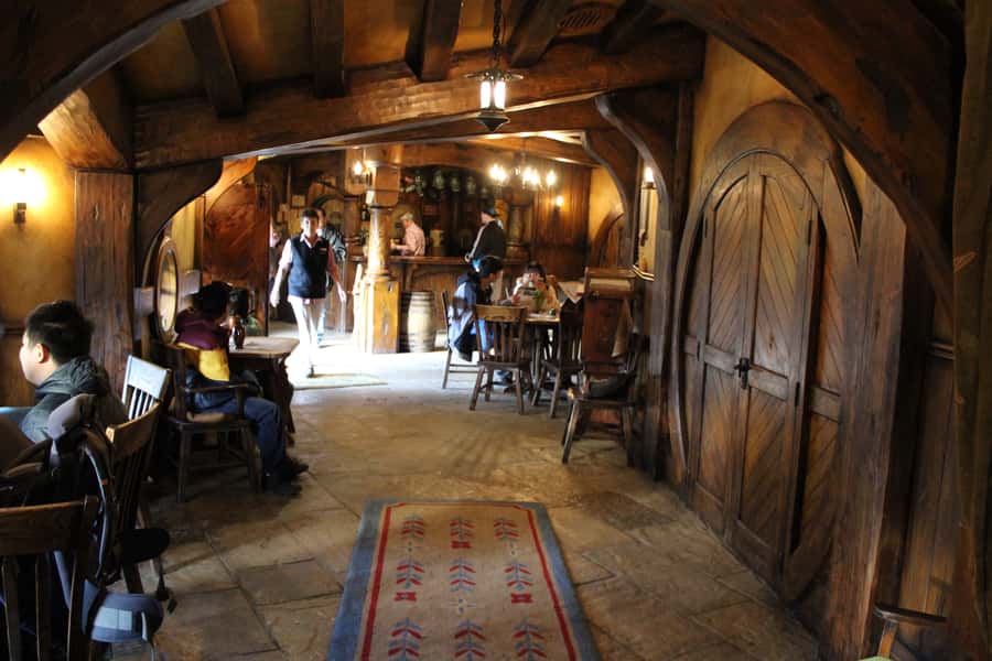 From Auckland: Hobbiton Afternoon Tour - Who should book this Auckland Hobbiton tour?