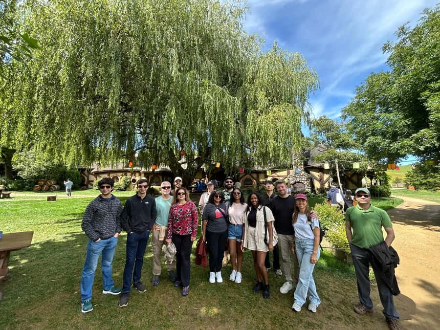 From Auckland: Hobbiton Movie Set Small Group Tour - Who should book this day trip?