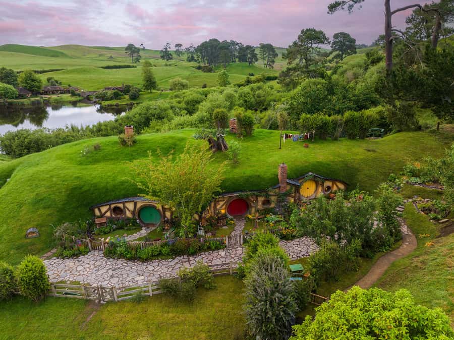 From Auckland: Hobbiton Movie Set Small Group Tour - Central Auckland pickup and the road south