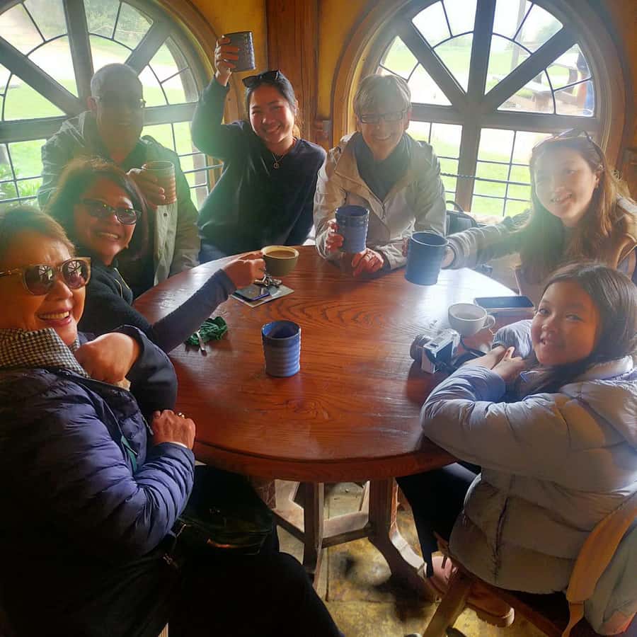 From: Auckland: Rotorua via Hobbiton Tour One Way Tour - Who should book this one-way tour?