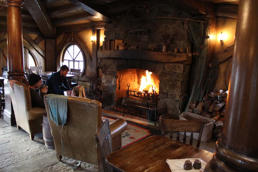 From Auckland: Two-Day Hobbiton, Rotorua, Waitomo Caves Tour - Day two: breakfast, Waitomo, and Auckland