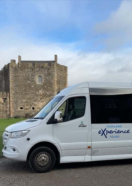 From Edinburgh: 1-Day Outlander Experience with Attractions - Hopetoun House brings the grand finale