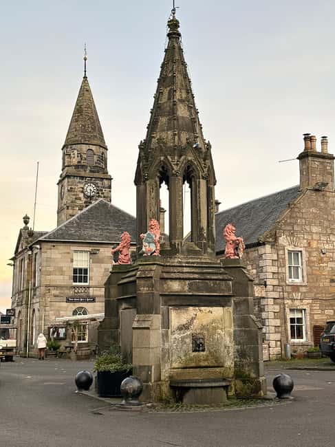 From Edinburgh: 1-Day Outlander Experience with Attractions - Who should book this tour?