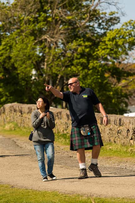 From Edinburgh: 1-Day Outlander Experience with Attractions - Culross, the real-world Cranesmuir