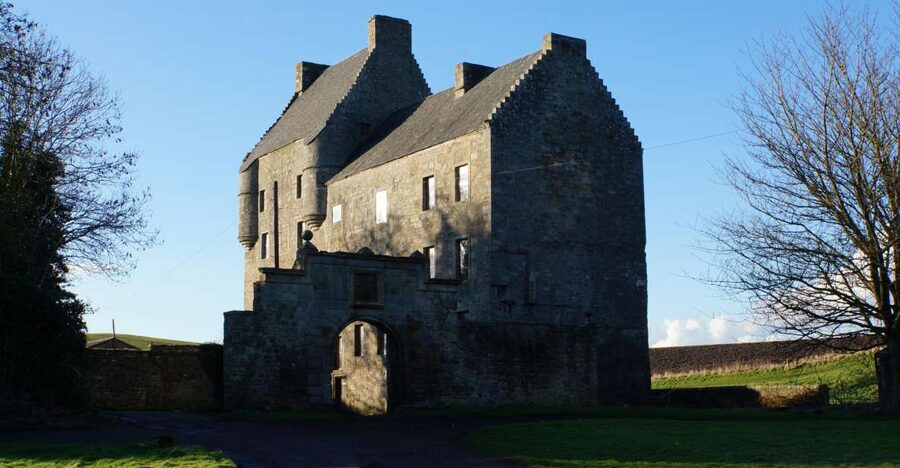 From Edinburgh: Outlander, Palaces, and Jacobites Day Trip - Blackness Castle, the day’s dramatic highlight