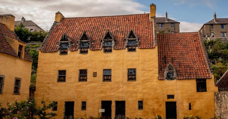 From Glasgow: Outlander Adventure Tour with Tickets - Five details that shape the day