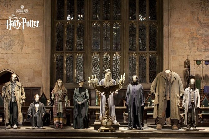 Fully Guided Tour of Warner Bros Studio Tour London – The Making of Harry Potter - Platform 9¾ and the Hogwarts Express