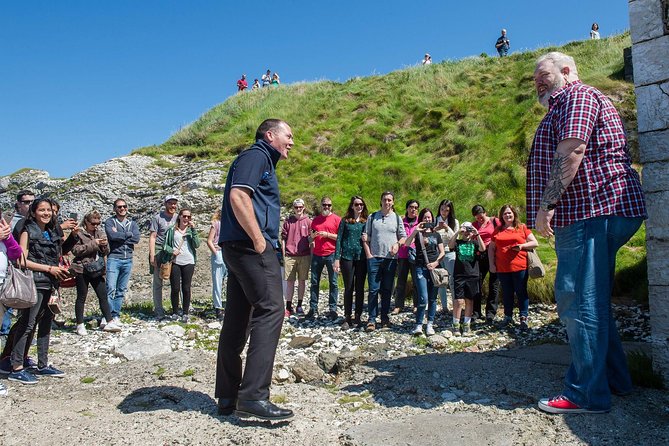 Game of Thrones and Giant's Causeway Full-Day Tour from Belfast - Ballintoy, lunch, and Doors of Thrones