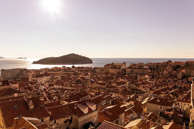 Game of Thrones Extended Tour with Swords and Props - The West Harbour and King’s Landing waterfront