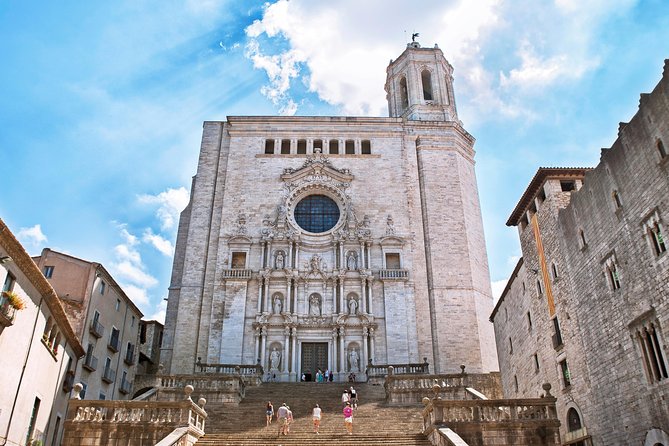 Game of Thrones: Medieval Girona Private Tour with Hotel pick-up - Plaça de la Independència and the city’s later face