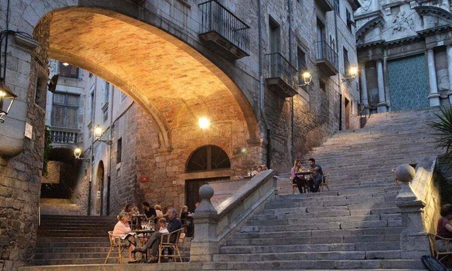 Girona: Game of Thrones Small Group Tour - Small group size, timing, and walking effort