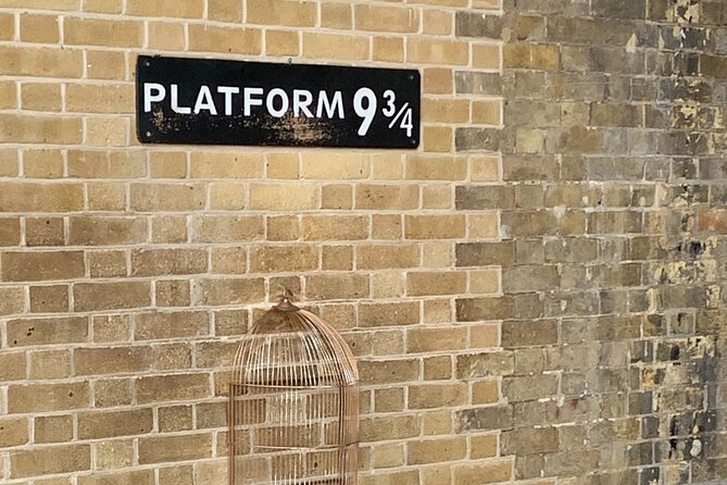 Harry Potter Black Taxi Private Tour of London with Hotel Pickup - King’s Cross and the Platform 9¾ question