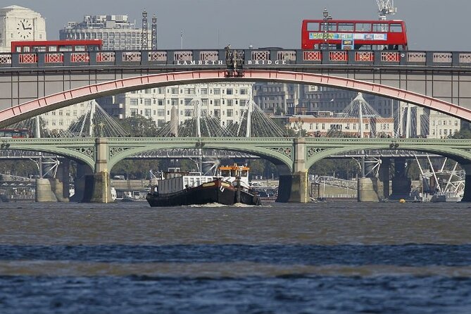 Harry Potter Black Taxi Private Tour of London with Hotel Pickup - Millennium Bridge and the Death Eaters