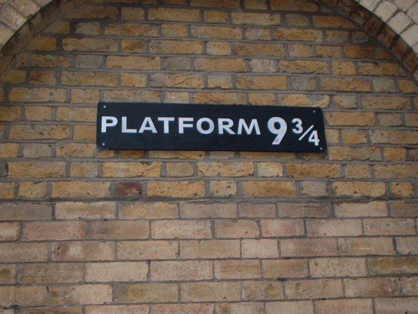 Harry Potter film locations Tour in London - The Ministry of Magic and the Thames broomstick route