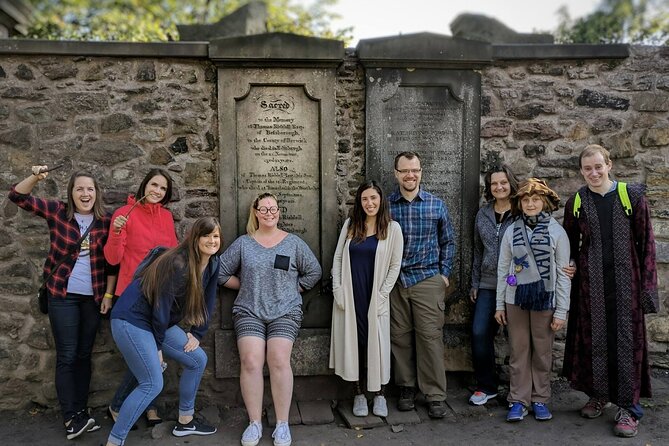 Harry Potter Tour & Edinburgh Castle Visit - Starting on the Royal Mile near Tron Kirk