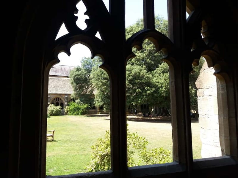 Harry Potter Tour New College Private Group Tour - The 105-minute route through Oxford