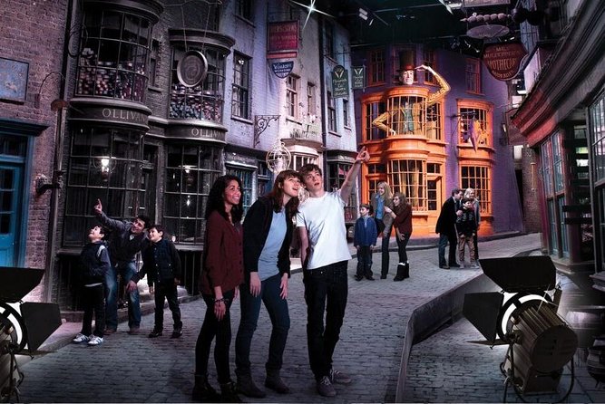 Harry Potter Warner Bros. Studio Tour with Transport from London - Hagrid’s motorbike, creatures, and special effects