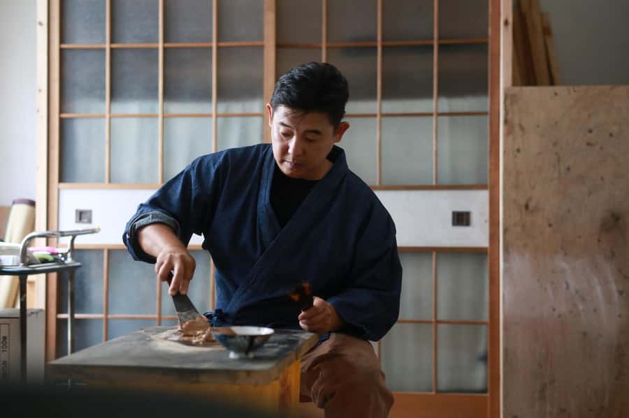 Hiroshima Lacquer Studio Tour & Workshop With a Gift - Meeting Naoya Takayama and interpreter Kazumi